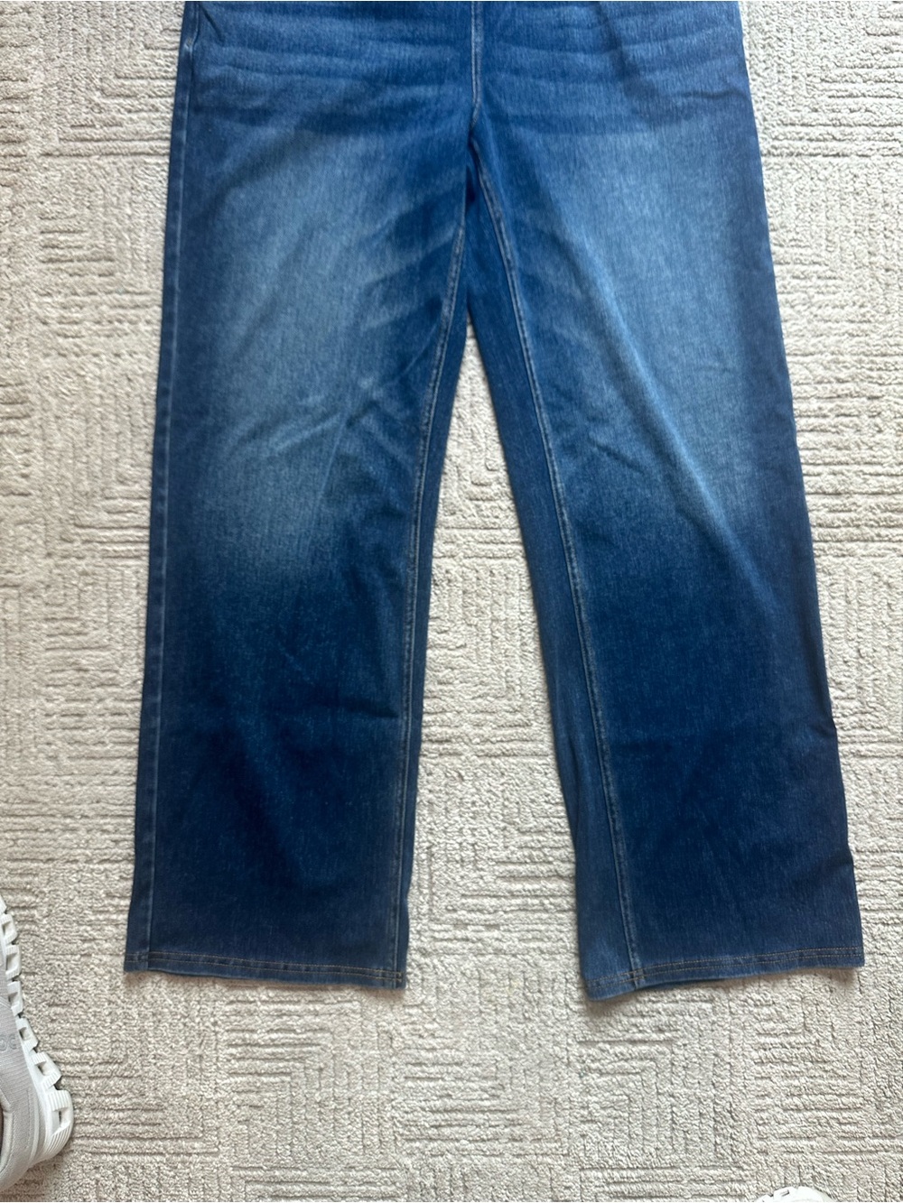 High-Waist V-Crossover Wide Leg Jeans - Dark Blue - Picture 8 of 16